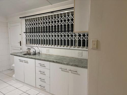 The Sandalwood Self-Catering Accommodation - image 5