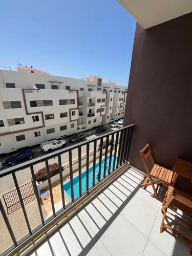 陽台/露台, Dar laakbira in 布斯尼卡