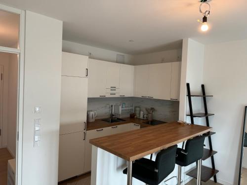 Beautiful Apartment with Excellent Transport Links in Gutleutviertel