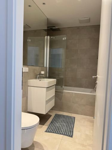 Beautiful Apartment with Excellent Transport Links in Gutleutviertel