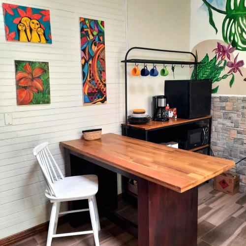 2 Room 1 ba close to SJO airport, Poas and waterfalls in Agonia