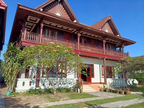 Exterior view, Kongmany Hotel in Don Khong