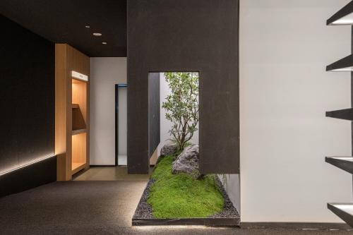 Garden, Hill Design Hotel 山丘设计师酒店 春熙路太古里店 in Chengdu