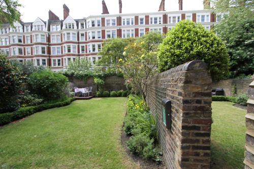 Ridgemount Hotel - image 2