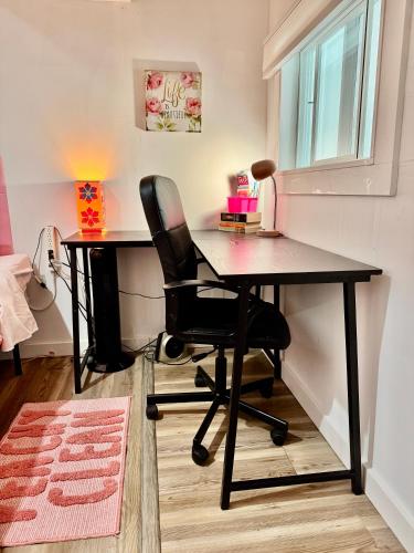 Tiny Private Room on the 1st Floor with Shared Bathroom 9 minutes to Seatac Airport, Сиэтл (фото 10)