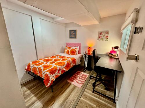 Tiny Private Room on the 1st Floor with Shared Bathroom 9 minutes to Seatac Airport, Сиэтл (фото 4)