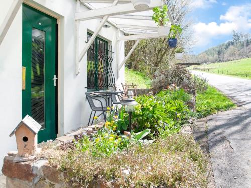 Welcoming Holiday Home in Stoumont with Terrace - image 3