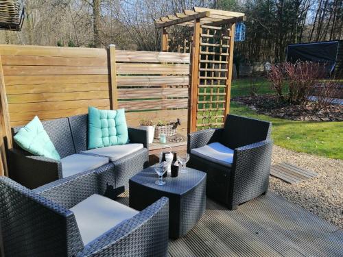 Jardín, Alluring Chalet in Chatillon with Fenced Garden in Arlon