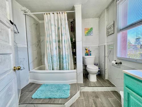 Private Room TINY with Shared Bathroom near SeaTac Airport and Downtown Seattle, Seattle (fotografie 9)