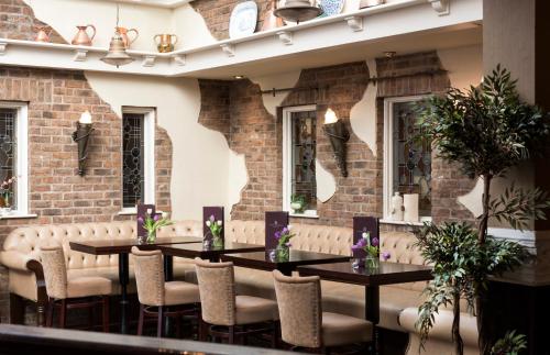 Dotări, Four Seasons Hotel in Monaghan