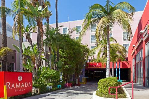 Ramada Plaza by Wyndham West Hollywood Hotel & Suites in Los Angeles, USA