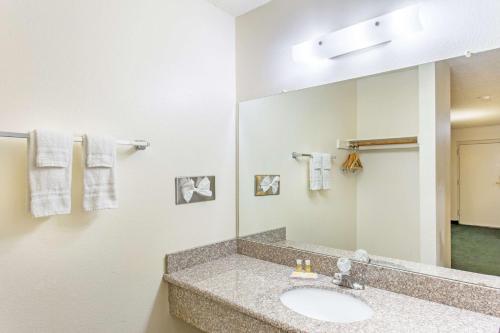 King Room - Disability Access/Non-Smoking