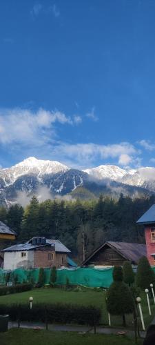 Quadruple Room with Mountain View