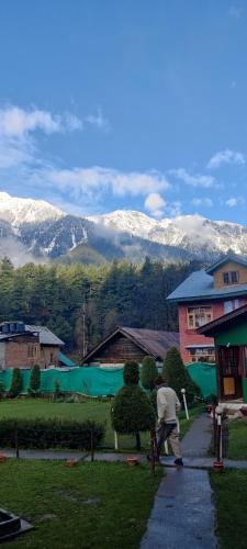 The K2 Alpine in 帕哈爾加姆