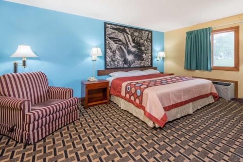 Super 8 by Wyndham Staunton, Staunton (photo 2)