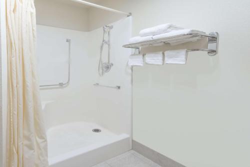 Super 8 by Wyndham Staunton, Staunton (photo 6)