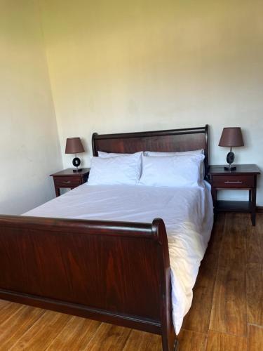 In The Bush Farm Lodge in Mabopane