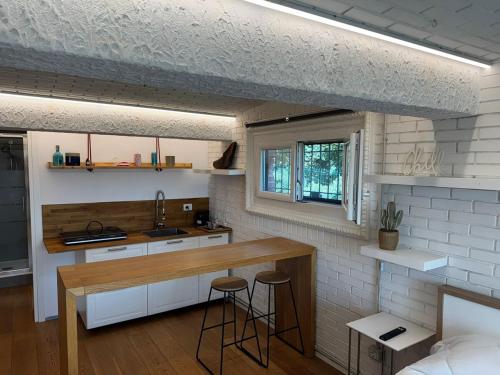 Lago Maggiore Escape - suite con idromassaggio esterno in Nebbiuno