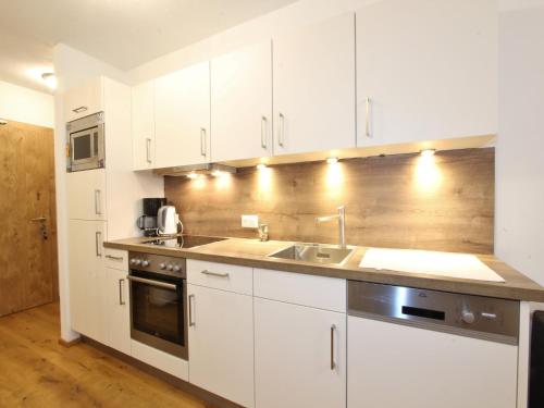 Apartment in Neukirchen near Ski Lift, Neukirchen am Großvenediger (Foto 4)