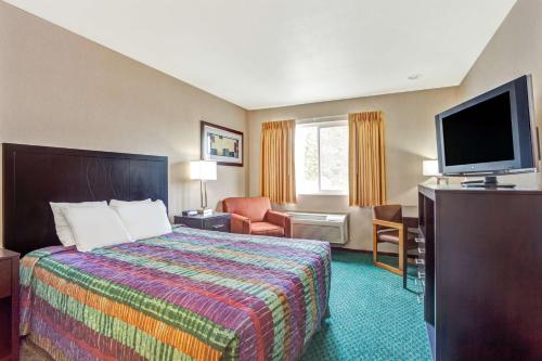 Days Inn by Wyndham Seattle Aurora in Shoreline, USA