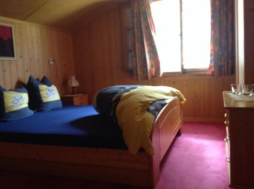 room detail thumbnail 0