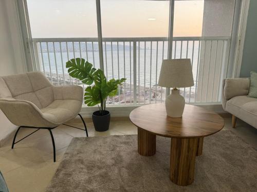 Blue Love Seaview in Kiryat Yam