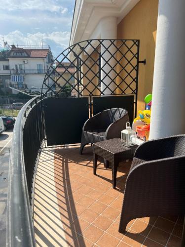 شرفة/ تراس, Giorni fantastici - appartamenti fronte mare in آسكي مارينا