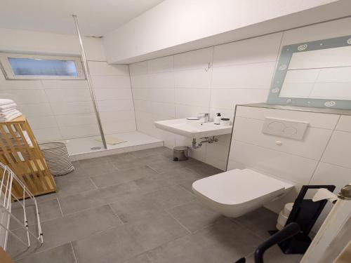 Modern Apartment in Winterberg with Garden - image 10