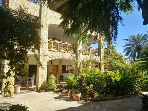 Oasis Kemba Hôtel-Restaurant-Bar (Oasis Kemba Hotel-Restaurant-Bar) in Toliara