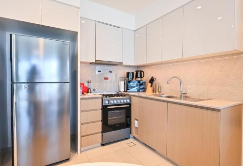 BEST Burj Khalifa View 2br 3 beds, Dubai (photo 5)