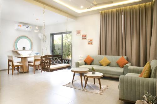Navkar Riviera Villa with Private Pool Surat-Navsari - Surat