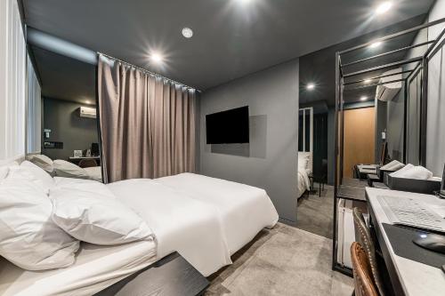 Shinchon Wol Hotel, Seoul (photo 7)
