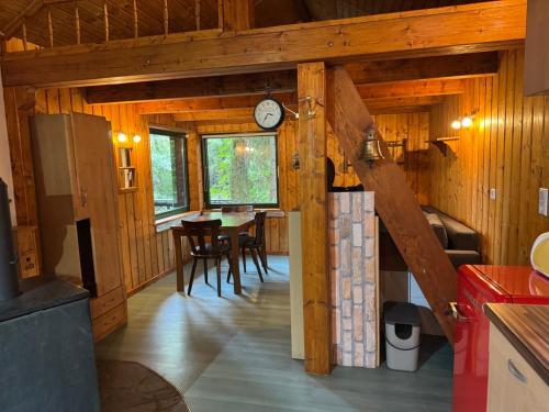 ห้องครัว, Haus am See in แบร์เมล