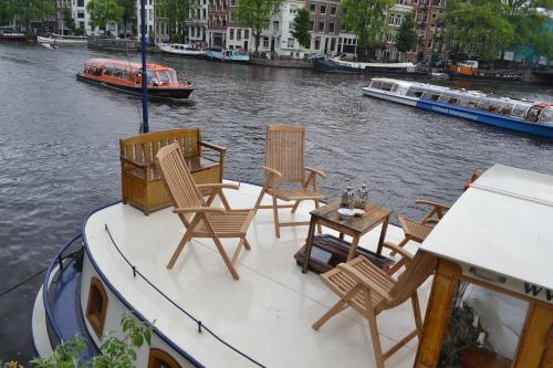 art deco houseboat on super location, Amsterdam (photo 6)