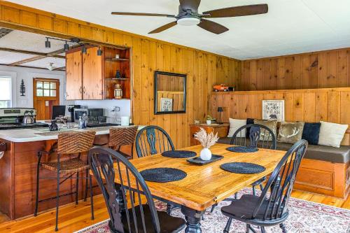 Cozy Cottage Near Ski Bretton Wood and Franconia in Bethlehem