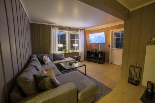 Cozy house with free parking on the premises in Рынгебу