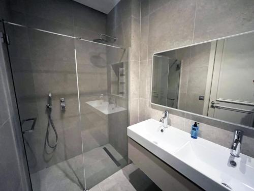UrbanFlat 91 - Beautiful Apartment in Le Marais - image 9