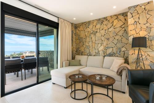 MSW07 - 3 bedroom pool and jacuzzi, Torrox Costa (photo 4)