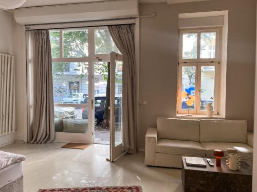 Loft-style design apartment in the heart of Berlin, Berlin (zdjęcie 10)