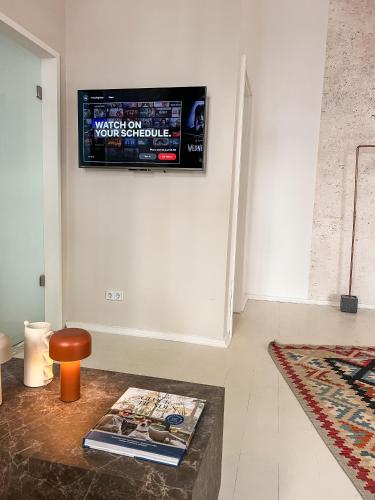 Loft-style design apartment in the heart of Berlin, Berlin (zdjęcie 8)