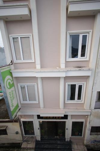 Mantra inn by Natures Hook in โรทิ เบลวลา