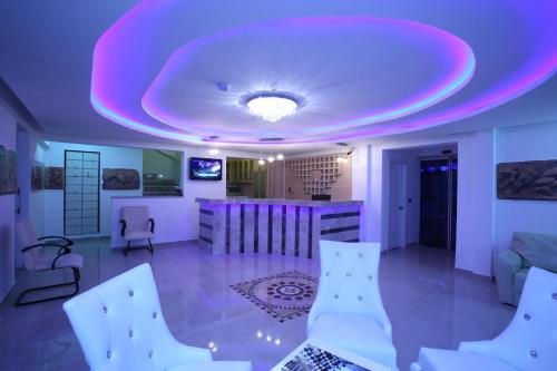 Delfi Hotel Spa & Wellness Center - 로비