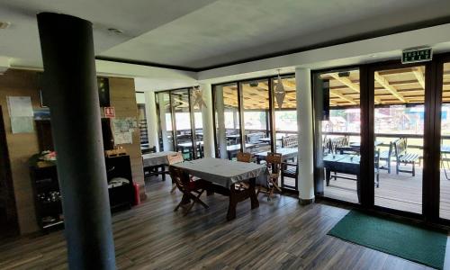 La Belle Vie in Vartop