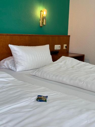 Hotel am Bergl 2.6km von Brückenstraße entfernt