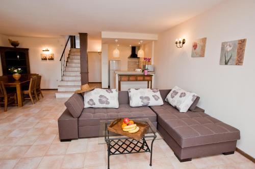 2 bedrooms, 2 beds