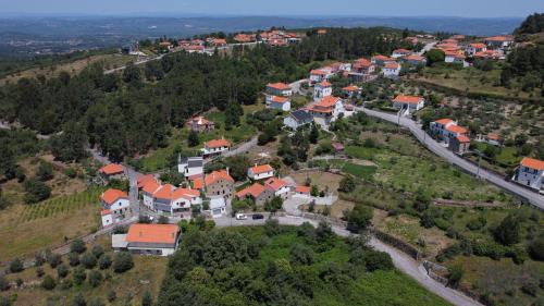 สภาพแวดล้อมโดยรอบ, Casas Serranas in กูเวีย