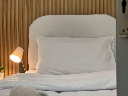 Minimalist Room In Al Barsha 1 Near Mall of Emirates, Dubai (Foto 8)