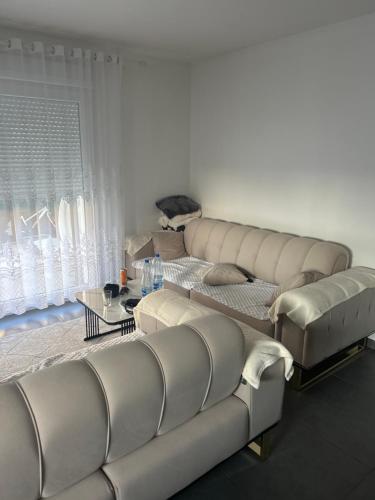 Maison sur la colline in Ferizaj