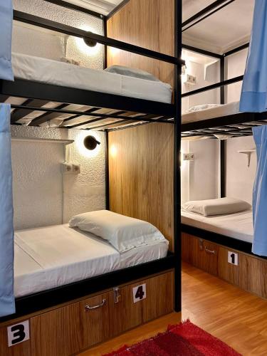 1 twin bed