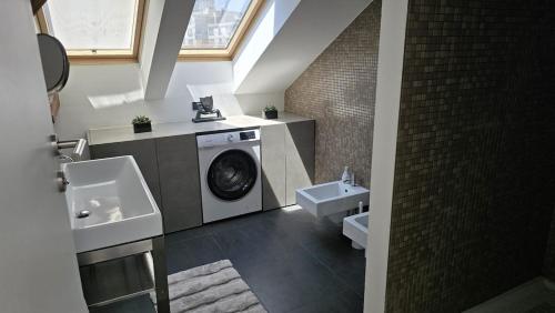 Funky Stylish Penthouse, Ljubljana (photo 7)